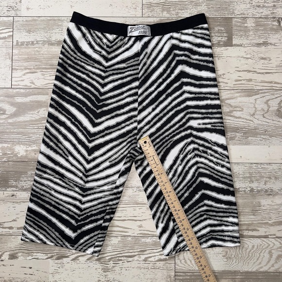 Vintage Bike Zubaz Compression Shorts Mens Large Black Zebra Animal Print USA - Picture 5 of 8